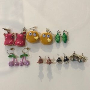 CLAIRE’S assorted pack of earrings